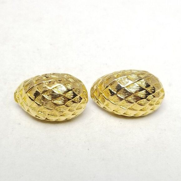 Vintage Gold Tone Drop Shape Stud Earrings, Textured Design, Retro 90s Style - Picture 5 of 5
